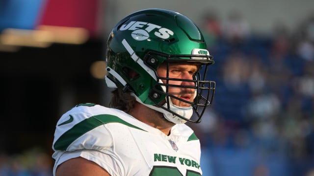 Jets' OL Joe Tippmann (66)